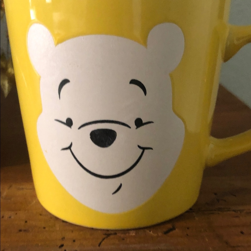 WINNIE THE POOH DISNEY CERAMIC MUG 16 OZ - Picture 3 of 6